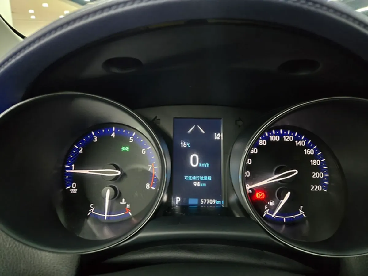 2022 Toyota C-HR 2.0L 171HP L4 CVT,autocango,china used car exporter,china ev exporter,chinese used car exporter,chinese used ev exporter