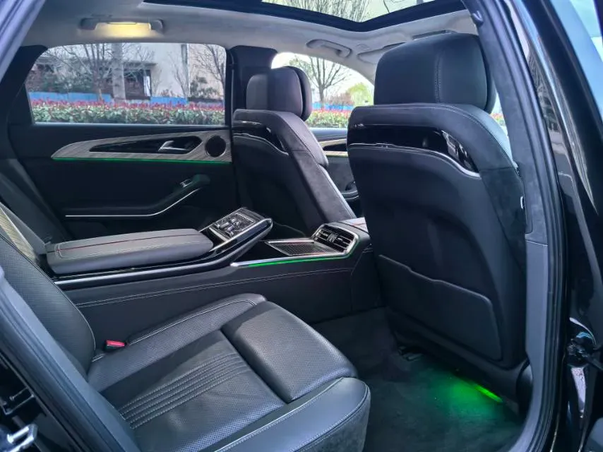 2020 HongQi H9 3.0T 283HP V6 7DCT,autocango,china used car exporter,china ev exporter,chinese used car exporter,chinese used ev exporter