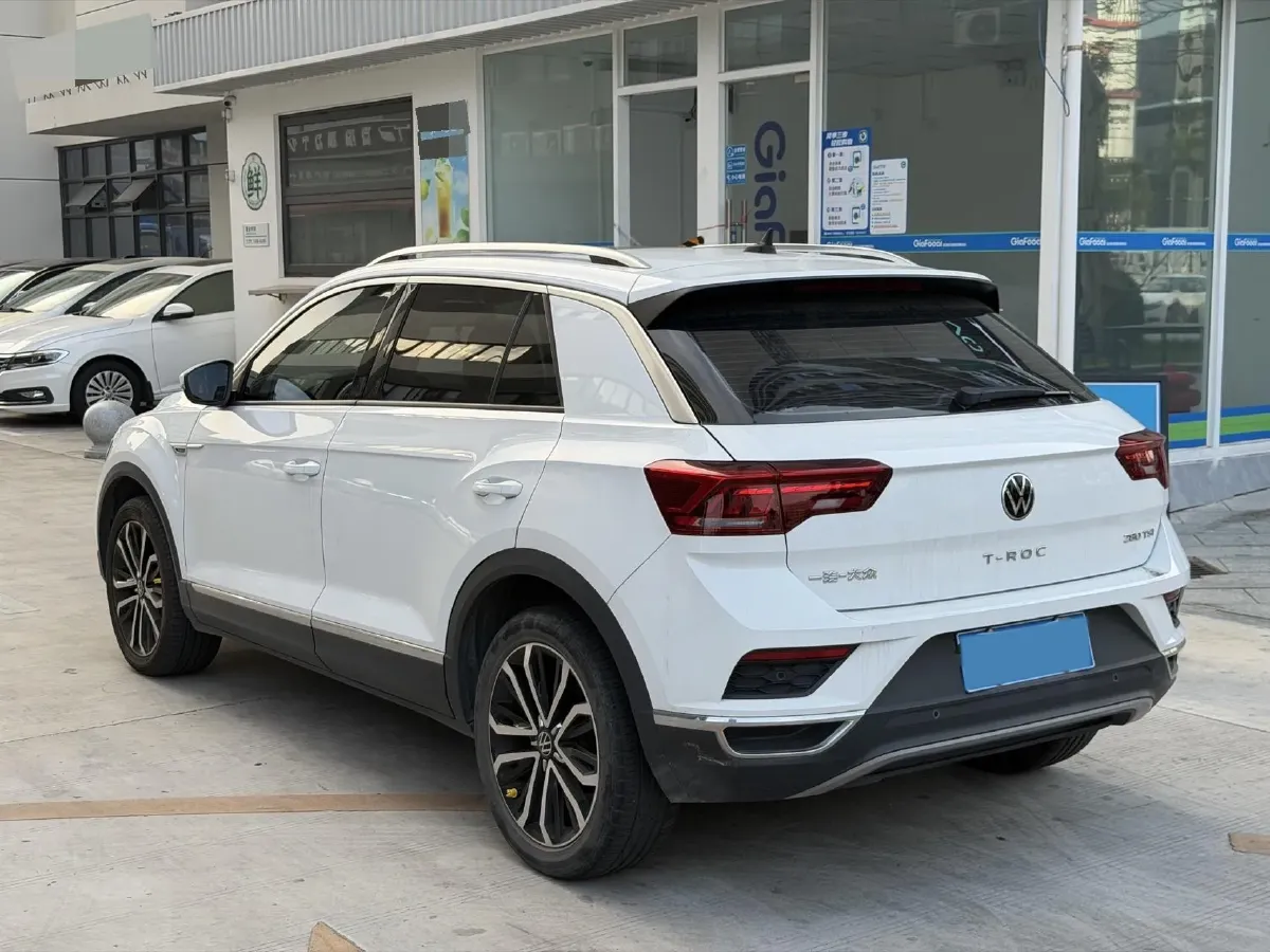 2022 Volkswagen T-Roc 1.4T 150HP L4 7DCT,autocango,china used car exporter,china ev exporter,chinese used car exporter,chinese used ev exporter