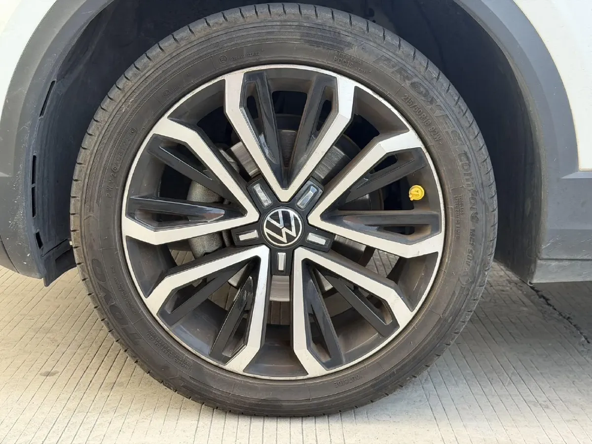 2022 Volkswagen T-Roc 1.4T 150HP L4 7DCT,autocango,china used car exporter,china ev exporter,chinese used car exporter,chinese used ev exporter