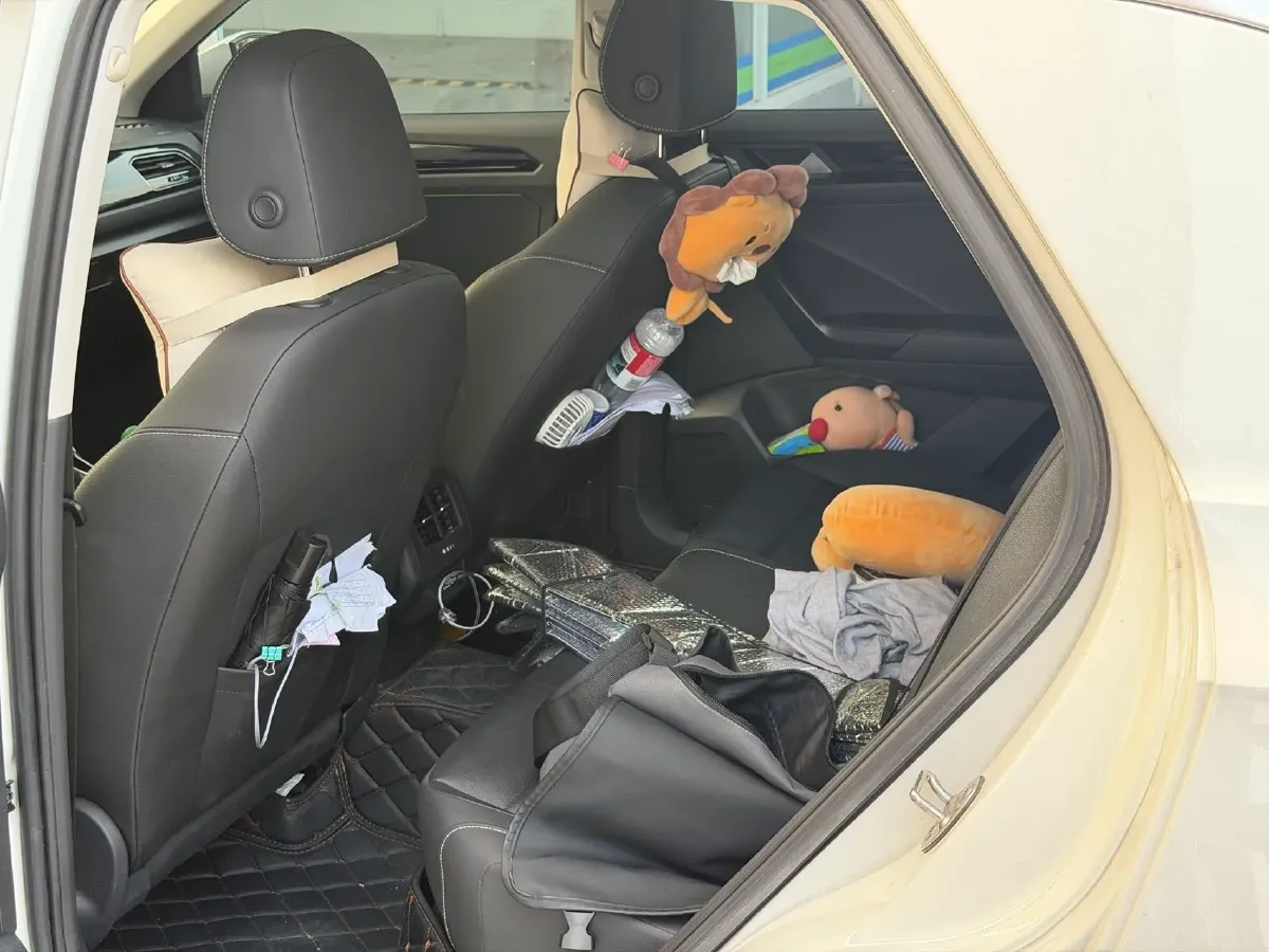 2022 Volkswagen T-Roc 1.4T 150HP L4 7DCT,autocango,china used car exporter,china ev exporter,chinese used car exporter,chinese used ev exporter