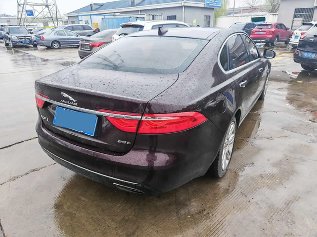2018 Mercedes-Benz E Class 2.0T 184HP L4 9AT,autocango,china used car exporter,china ev exporter,chinese used car exporter,chinese used ev exporter