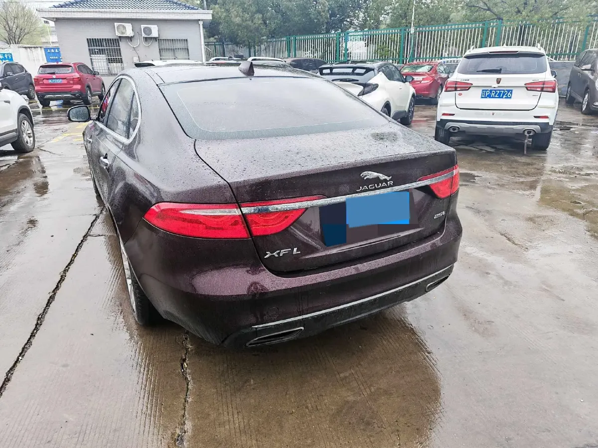 2018 Mercedes-Benz E Class 2.0T 184HP L4 9AT,autocango,china used car exporter,china ev exporter,chinese used car exporter,chinese used ev exporter