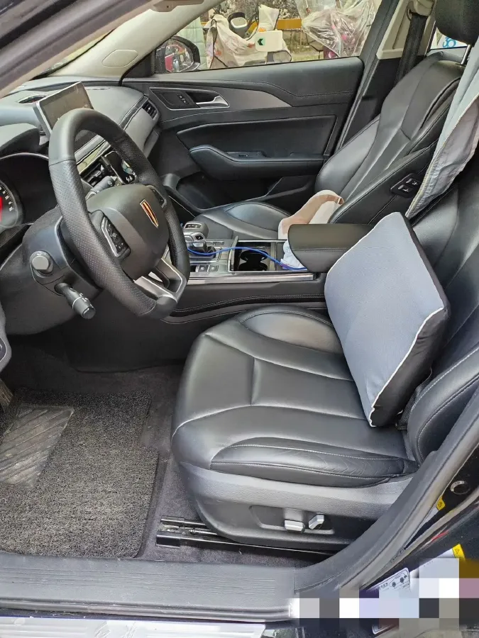 2020 HongQi H5 1.8T 197HP L4 6AT,autocango,china used car exporter,china ev exporter,chinese used car exporter,chinese used ev exporter