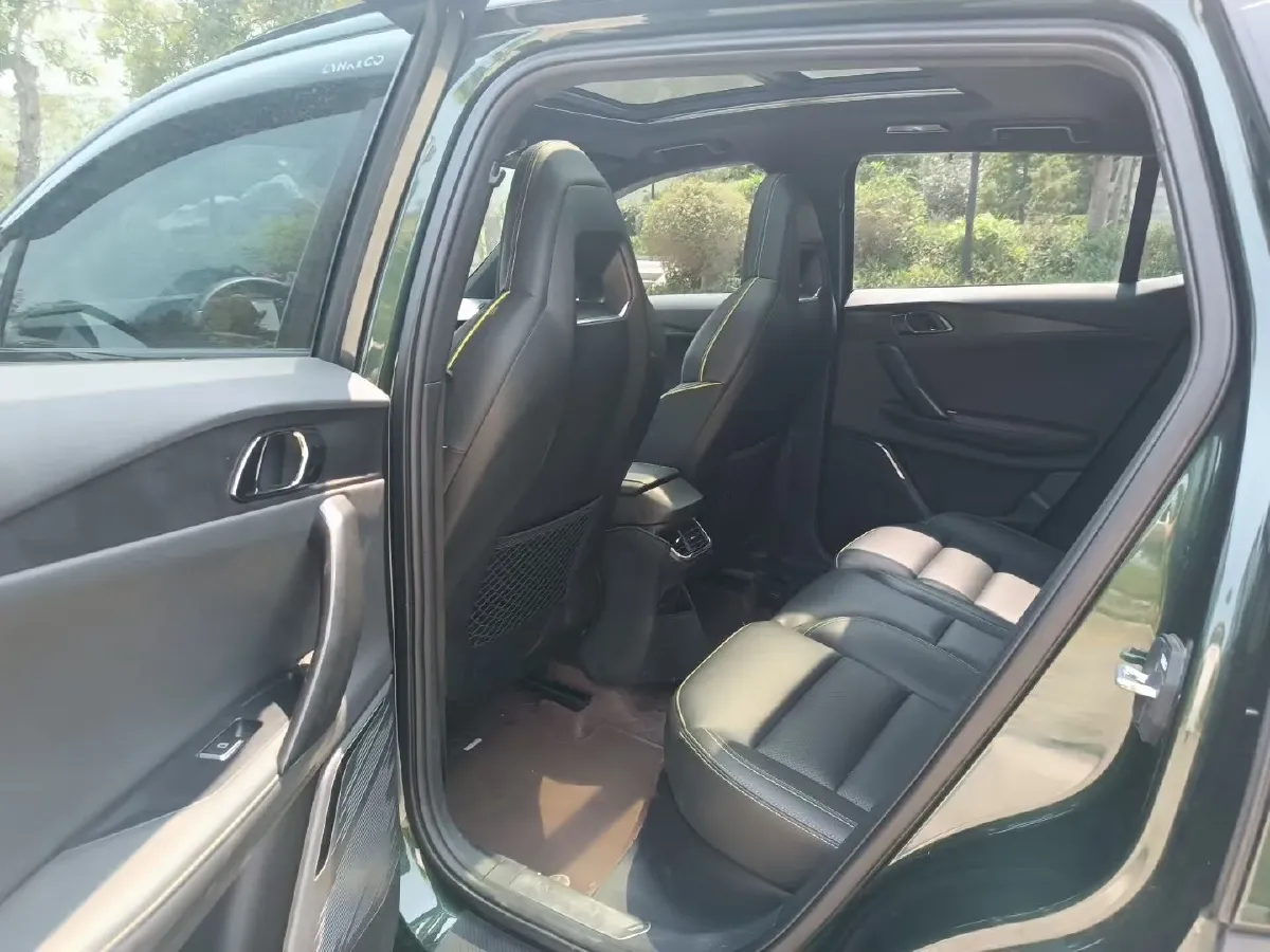 2023 LYNK&CO 06 1.5T 181HP L4 7DCT,autocango,china used car exporter,china ev exporter,chinese used car exporter,chinese used ev exporter