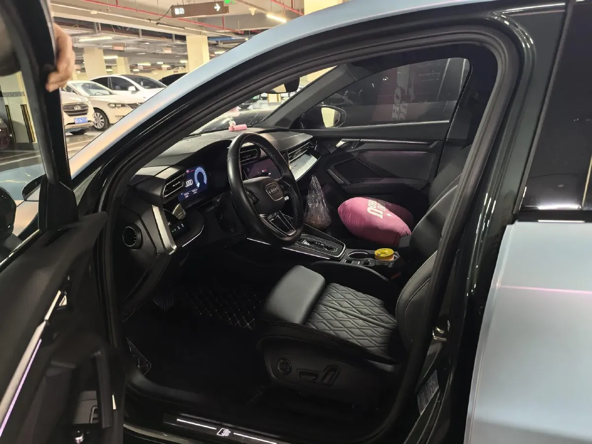 2025 Audi A3 1.5T 160HP L4 7DCT,autocango,china used car exporter,china ev exporter,chinese used car exporter,chinese used ev exporter