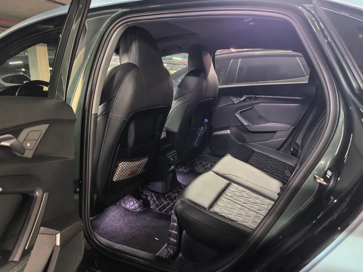 2025 Audi A3 1.5T 160HP L4 7DCT,autocango,china used car exporter,china ev exporter,chinese used car exporter,chinese used ev exporter