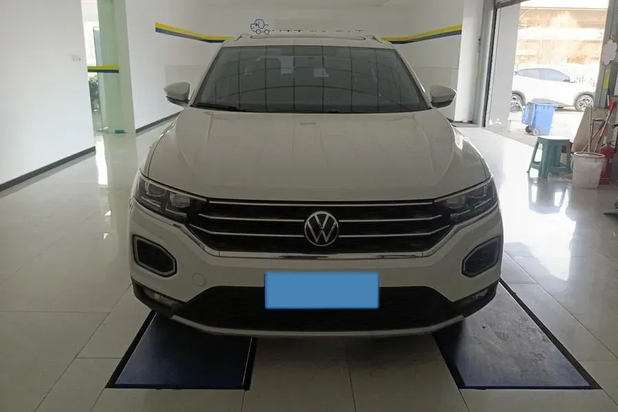 2022 Volkswagen T-Roc 1.4T 150HP L4 7DCT,autocango,china used car exporter,china ev exporter,chinese used car exporter,chinese used ev exporter
