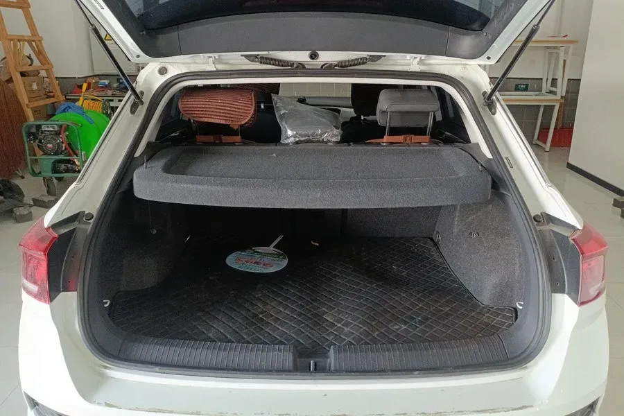 2022 Volkswagen T-Roc 1.4T 150HP L4 7DCT,autocango,china used car exporter,china ev exporter,chinese used car exporter,chinese used ev exporter