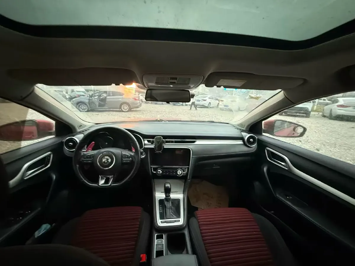 2018 MG MG6 1.5T 169HP L4 7DCT,autocango,china used car exporter,china ev exporter,chinese used car exporter,chinese used ev exporter