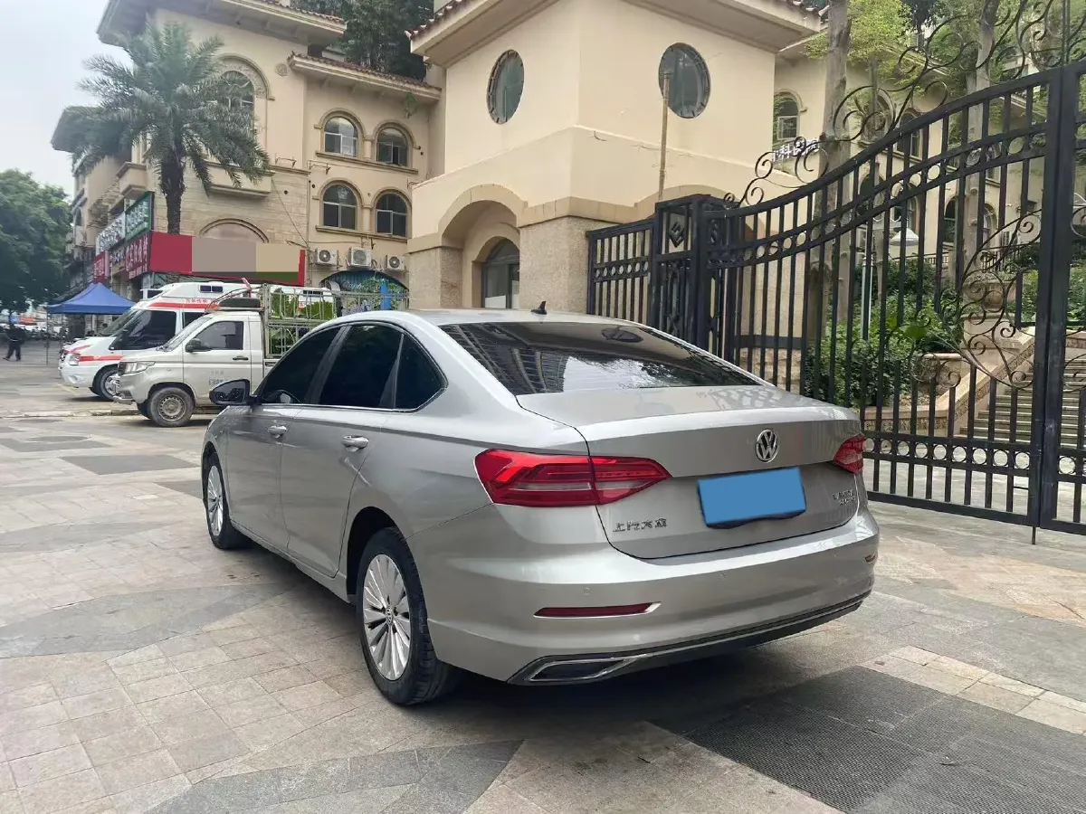 2018 Skoda Karoq 1.4T 150HP L4 7DCT,autocango,china used car exporter,china ev exporter,chinese used car exporter,chinese used ev exporter