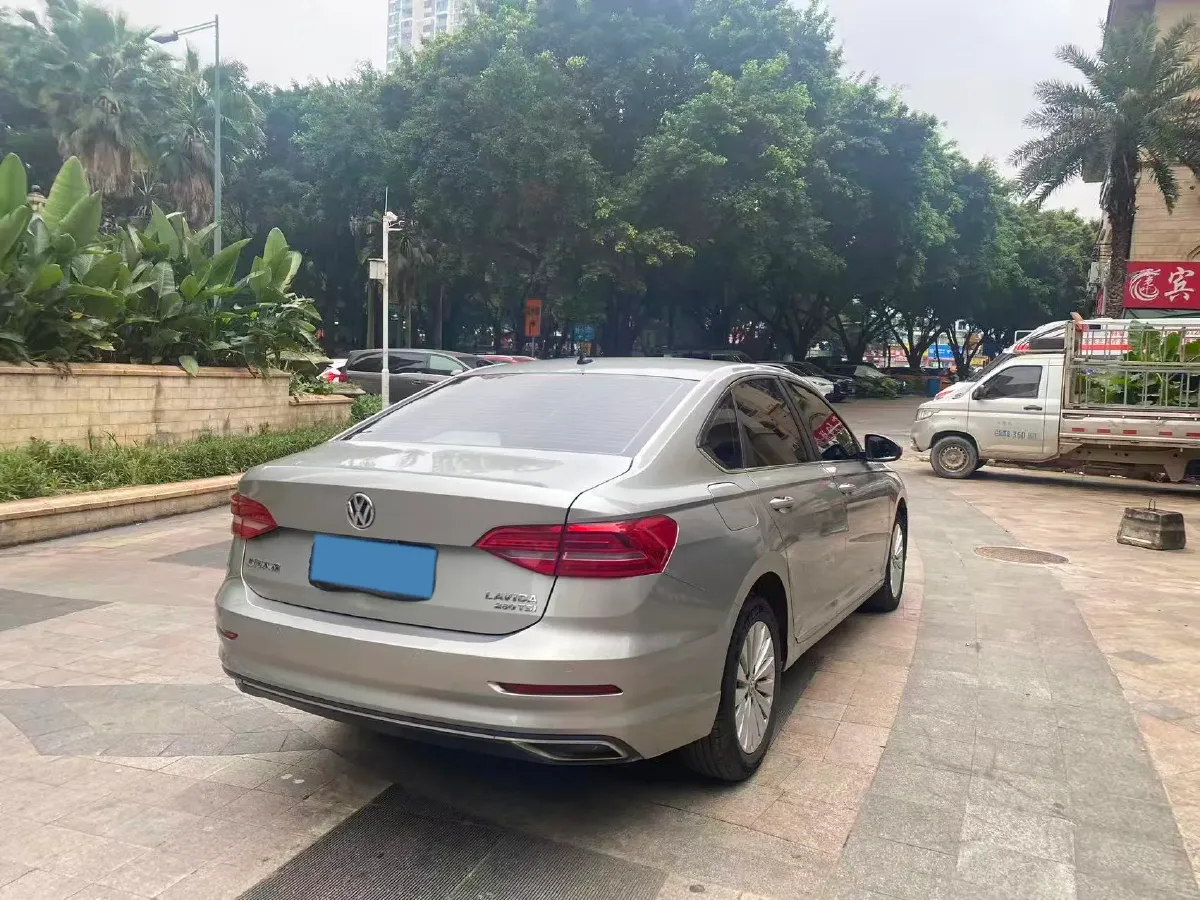 2018 Skoda Karoq 1.4T 150HP L4 7DCT,autocango,china used car exporter,china ev exporter,chinese used car exporter,chinese used ev exporter
