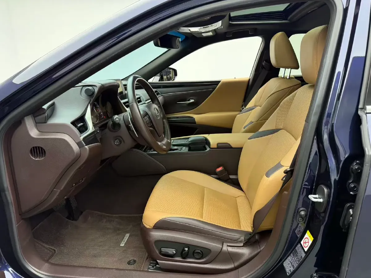 2018 Lexus ES 2.5L 178HP L4 E-CVT Hybrid,autocango,china used car exporter,china ev exporter,chinese used car exporter,chinese used ev exporter