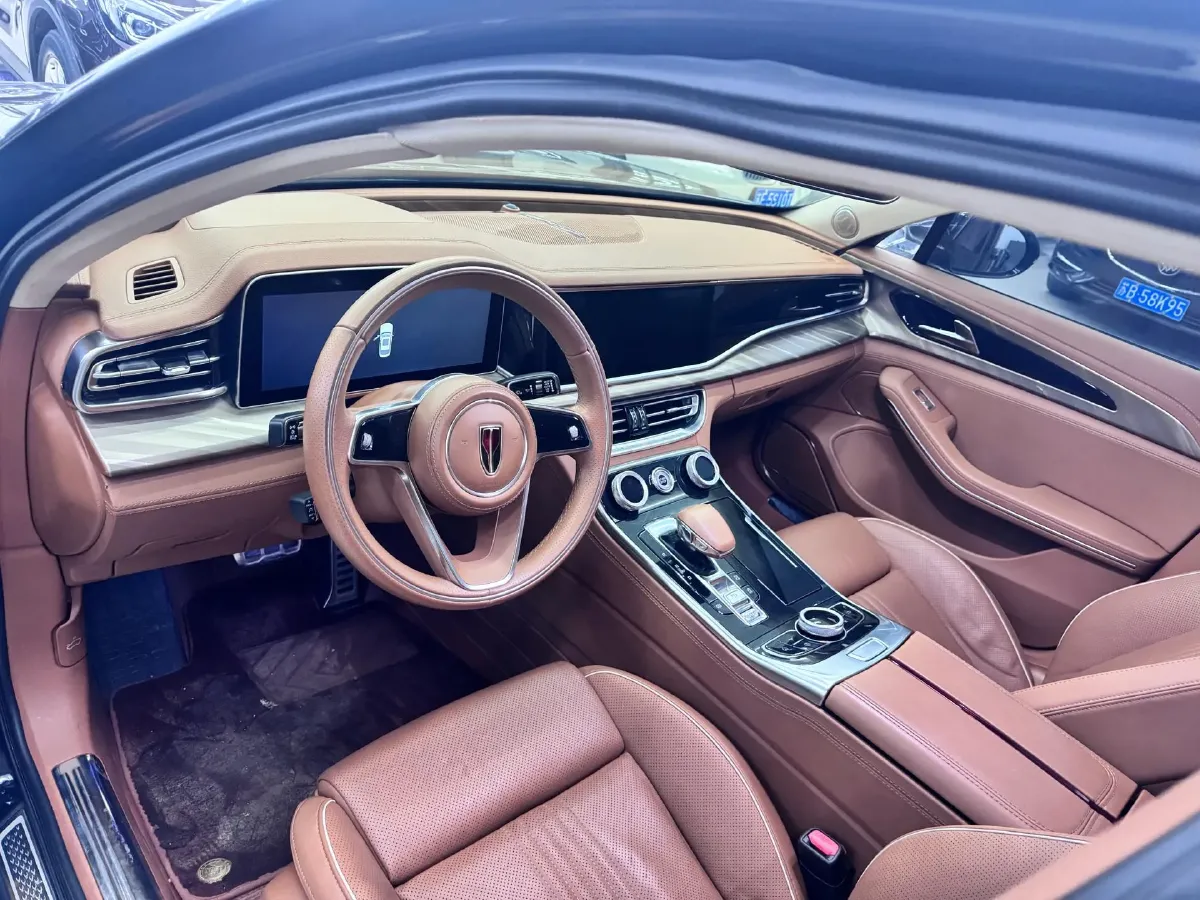 2020 HongQi H9 2.0T 252HP L4 7DCT,autocango,china used car exporter,china ev exporter,chinese used car exporter,chinese used ev exporter