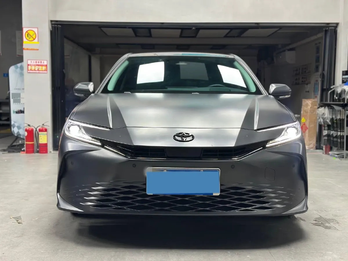 2025 Toyota Camry 2.0L 152HP L4 E-CVT Hybrid,autocango,china used car exporter,china ev exporter,chinese used car exporter,chinese used ev exporter