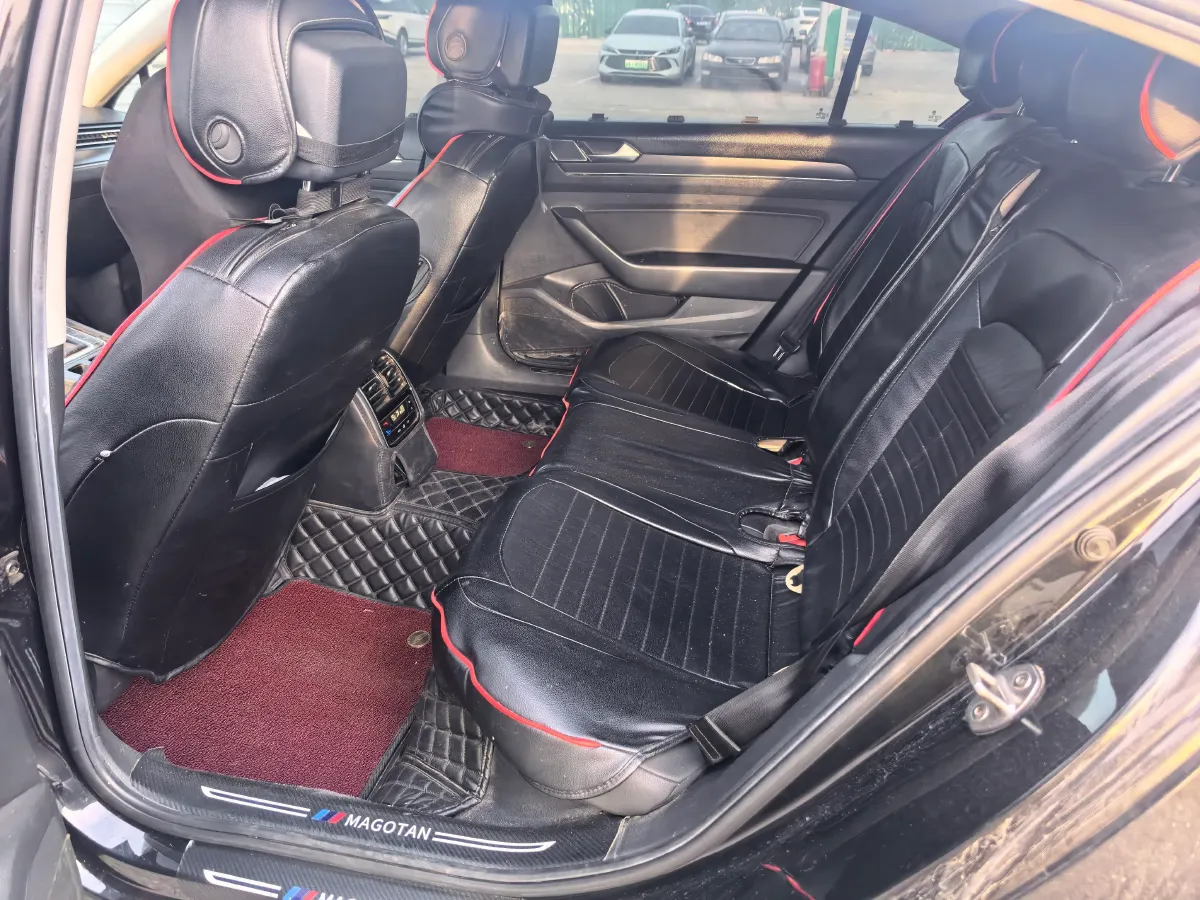 2020 Volkswagen Magotan 2.0T 186HP L4 7DCT,autocango,china used car exporter,china ev exporter,chinese used car exporter,chinese used ev exporter