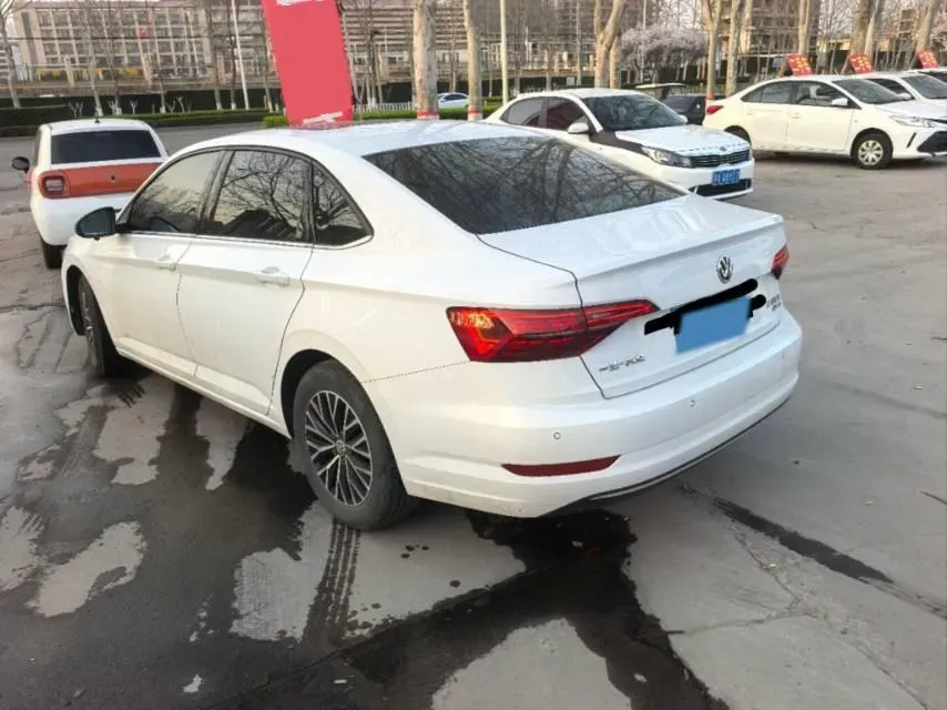 2019 Jeep Renegade 1.3T 173HP L4 7DCT,autocango,china used car exporter,china ev exporter,chinese used car exporter,chinese used ev exporter