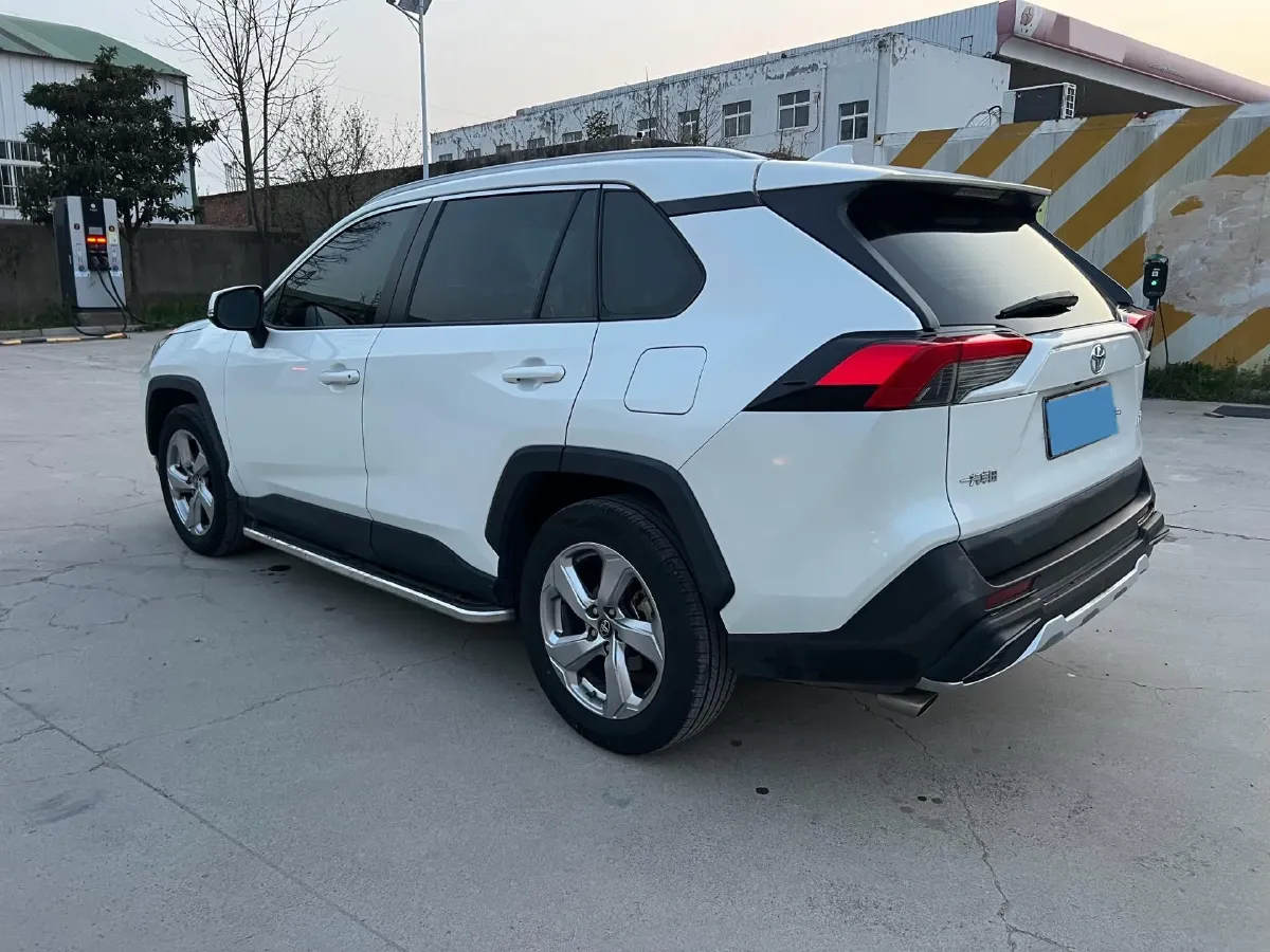 2020 Toyota RAV4 2.0L 171HP L4 CVT,autocango,china used car exporter,china ev exporter,chinese used car exporter,chinese used ev exporter