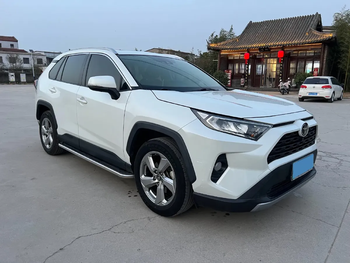 2020 Toyota RAV4 2.0L 171HP L4 CVT,autocango,china used car exporter,china ev exporter,chinese used car exporter,chinese used ev exporter