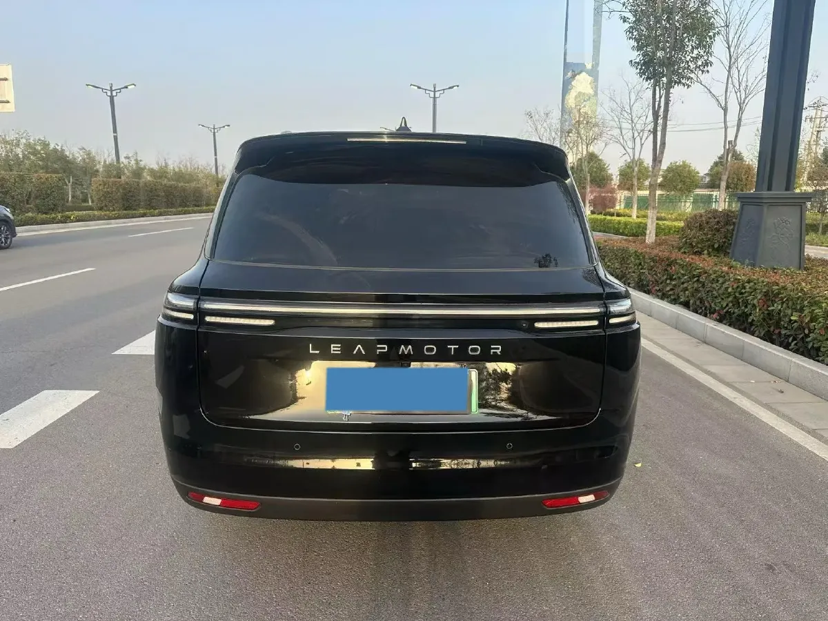2025 LinkTour E-M8 BEV 65KWH,autocango,china used car exporter,china ev exporter,chinese used car exporter,chinese used ev exporter