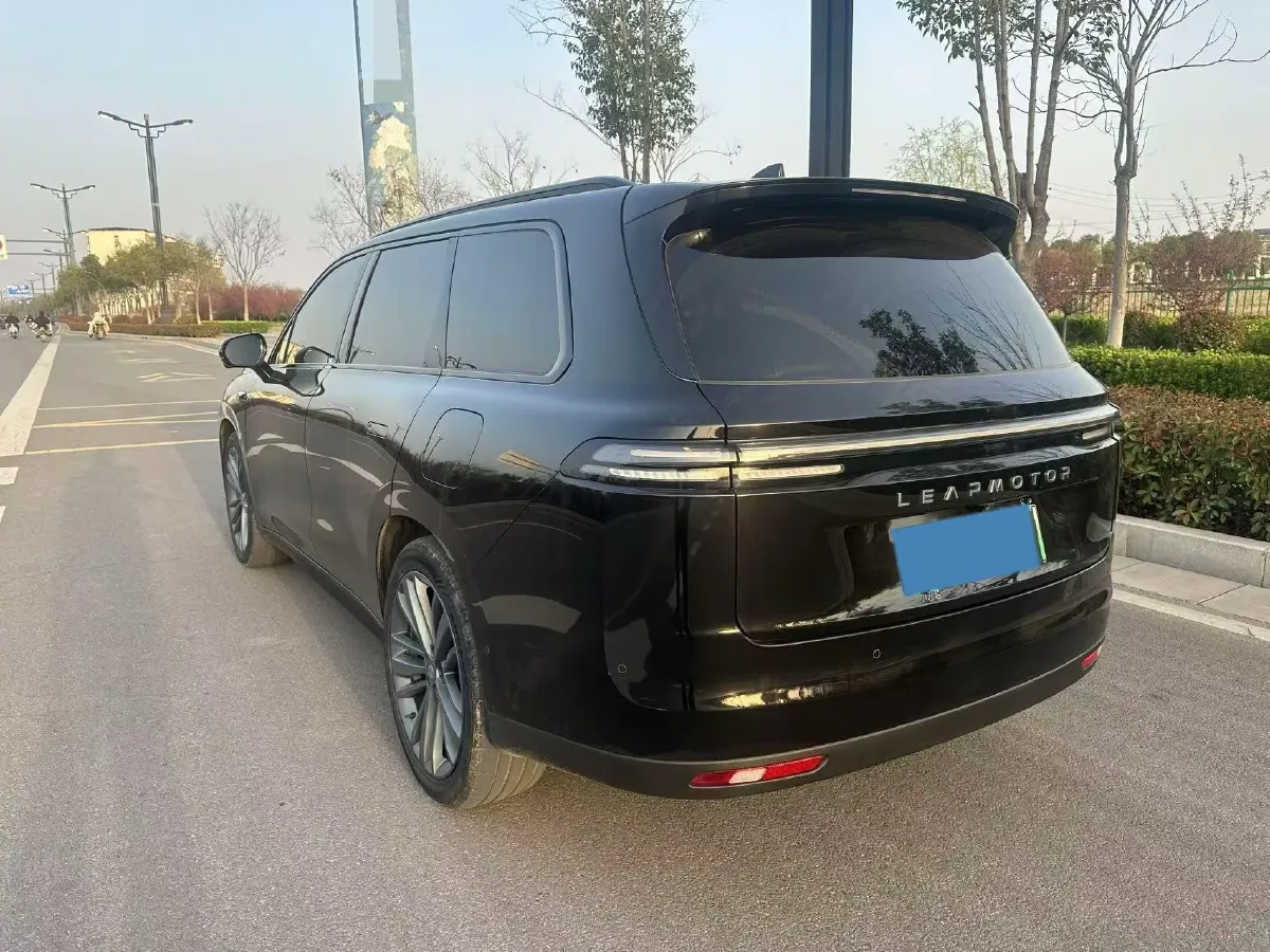 2025 LinkTour E-M8 BEV 65KWH,autocango,china used car exporter,china ev exporter,chinese used car exporter,chinese used ev exporter