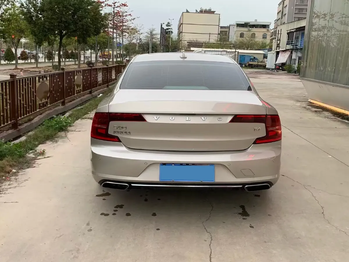 2018 Volvo S90 2.0T 190HP L4 8AT,autocango,china used car exporter,china ev exporter,chinese used car exporter,chinese used ev exporter