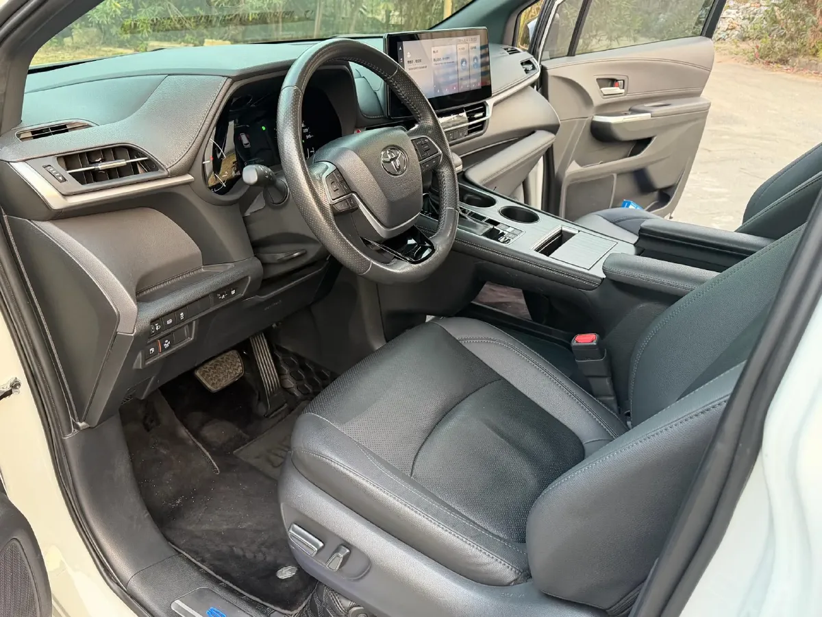 2021 Toyota Sienna 2.5L 192HP L4 E-CVT Hybrid,autocango,china used car exporter,china ev exporter,chinese used car exporter,chinese used ev exporter