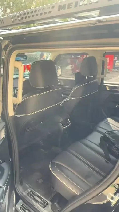 2024 Tank 300 2.0T 227HP L4 8AT,autocango,china used car exporter,china ev exporter,chinese used car exporter,chinese used ev exporter