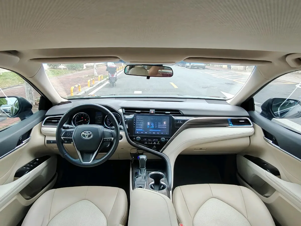 2018 Toyota Camry 2.0L 167HP L4 6AT,autocango,china used car exporter,china ev exporter,chinese used car exporter,chinese used ev exporter