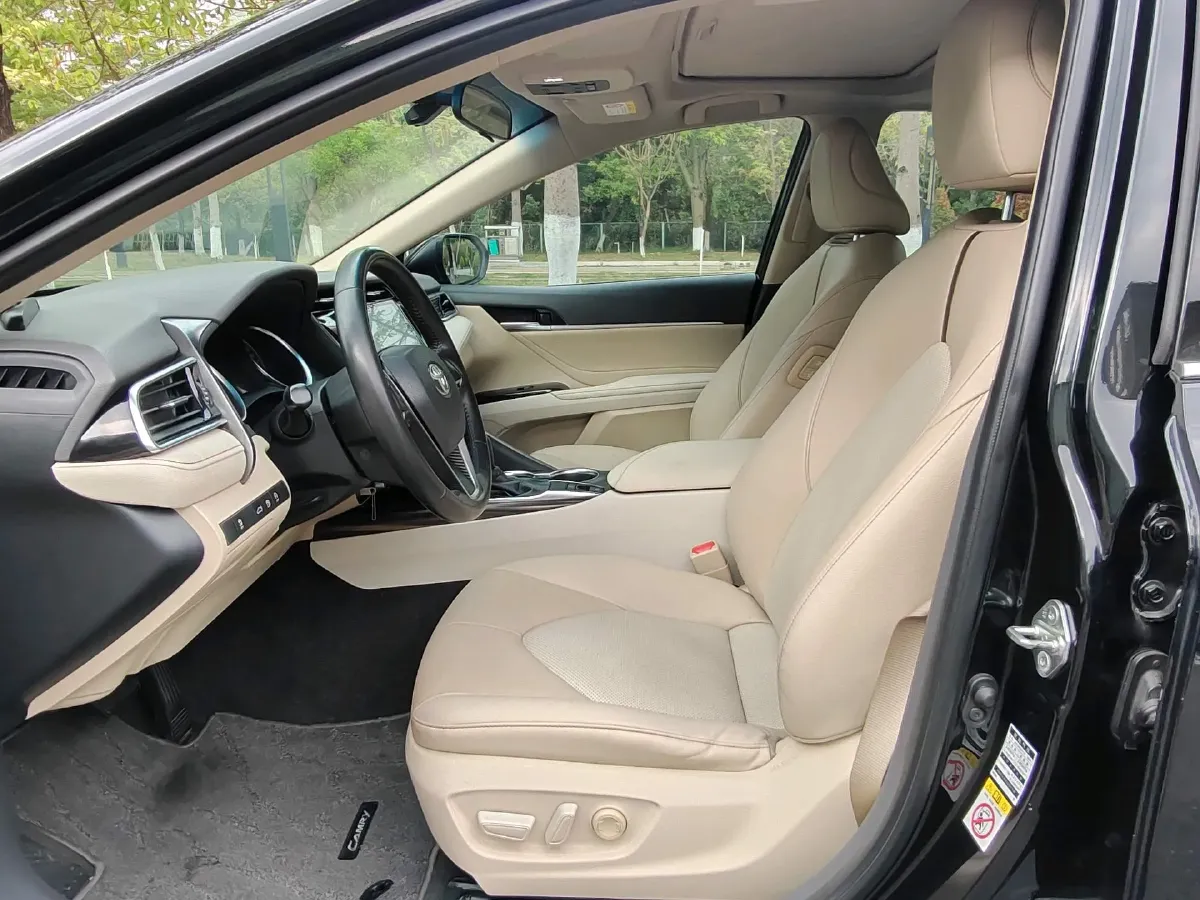 2018 Toyota Camry 2.0L 167HP L4 6AT,autocango,china used car exporter,china ev exporter,chinese used car exporter,chinese used ev exporter