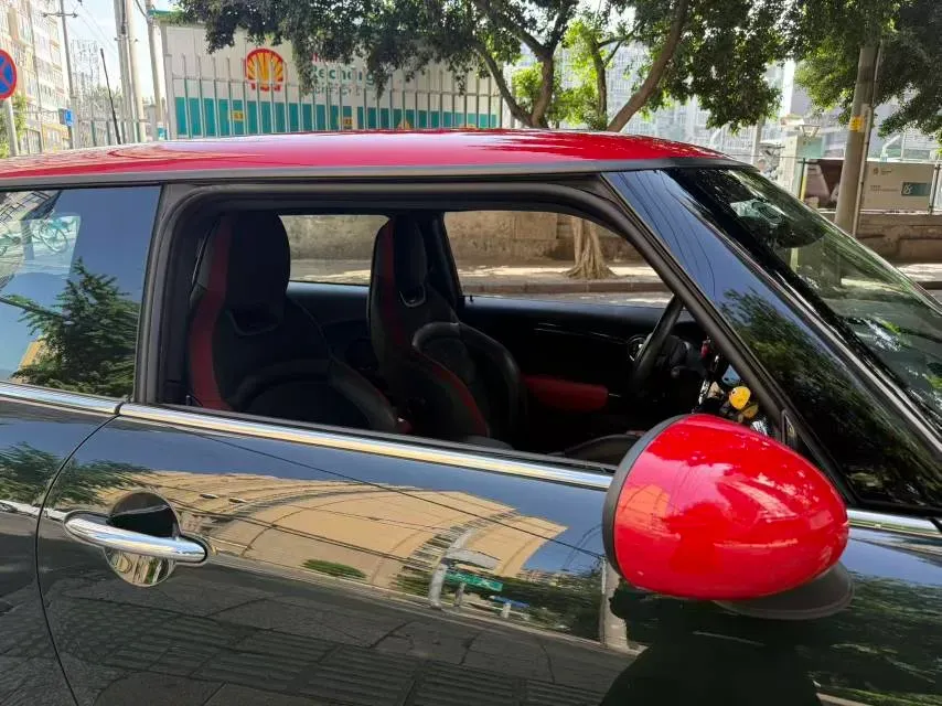 2018 MINI JCW CLUBMAN 2.0T 231HP L4 6AT,autocango,china used car exporter,china ev exporter,chinese used car exporter,chinese used ev exporter