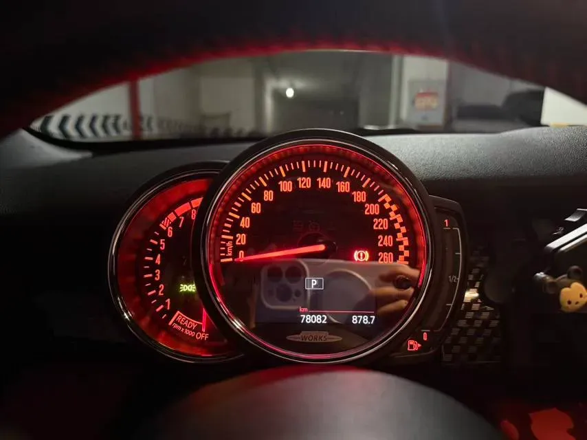 2018 MINI JCW CLUBMAN 2.0T 231HP L4 6AT,autocango,china used car exporter,china ev exporter,chinese used car exporter,chinese used ev exporter