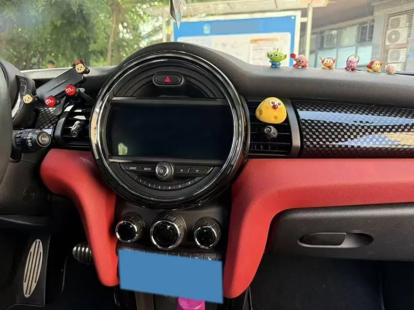 2018 MINI JCW CLUBMAN 2.0T 231HP L4 6AT,autocango,china used car exporter,china ev exporter,chinese used car exporter,chinese used ev exporter