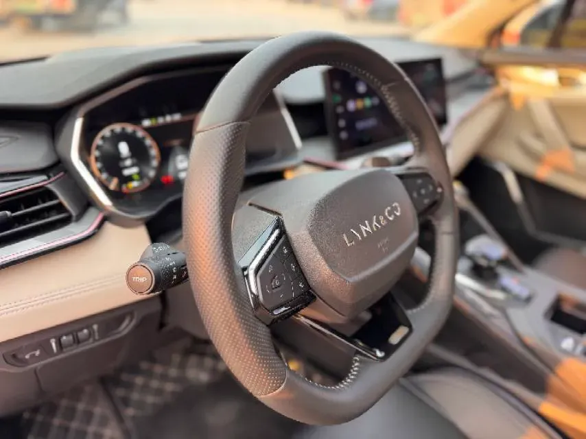 2023 LYNK&CO 03 1.5T 181HP L4 7DCT,autocango,china used car exporter,china ev exporter,chinese used car exporter,chinese used ev exporter