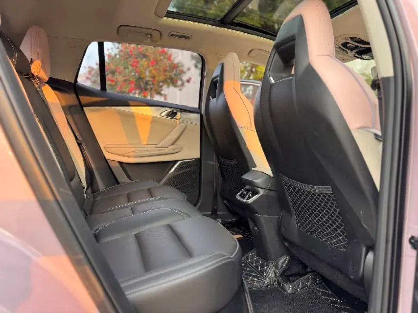 2023 LYNK&CO 03 1.5T 181HP L4 7DCT,autocango,china used car exporter,china ev exporter,chinese used car exporter,chinese used ev exporter