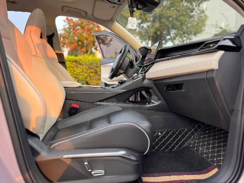 2023 LYNK&CO 03 1.5T 181HP L4 7DCT,autocango,china used car exporter,china ev exporter,chinese used car exporter,chinese used ev exporter