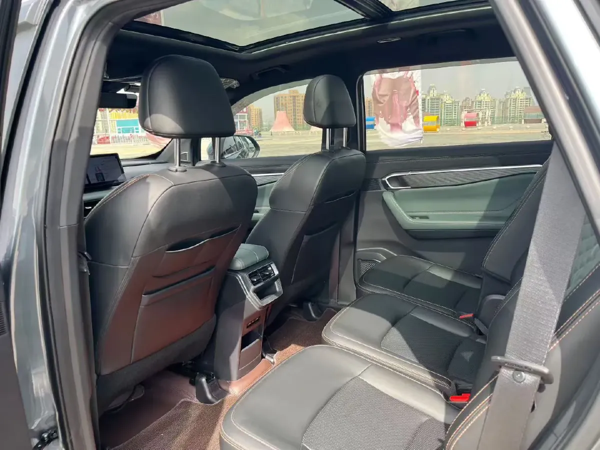 2023 Geely Okavango L 2.0T 218HP L4 7DCT,autocango,china used car exporter,china ev exporter,chinese used car exporter,chinese used ev exporter