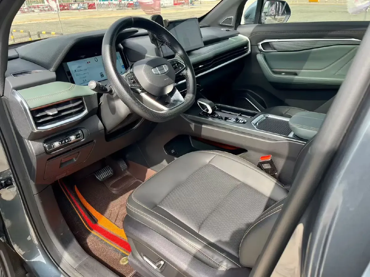 2023 Geely Okavango L 2.0T 218HP L4 7DCT,autocango,china used car exporter,china ev exporter,chinese used car exporter,chinese used ev exporter