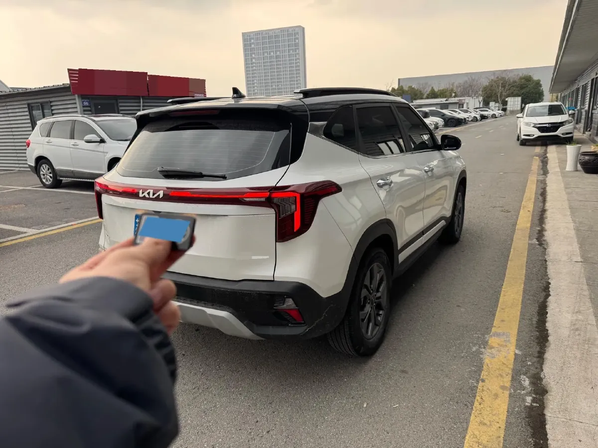 2023 Kia Seltos 1.5L 115HP L4 CVT,autocango,china used car exporter,china ev exporter,chinese used car exporter,chinese used ev exporter