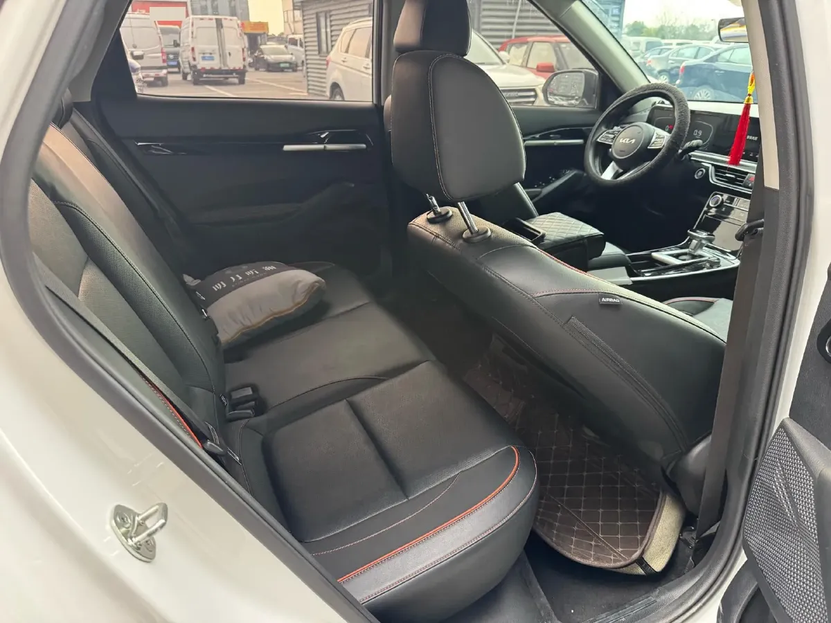 2023 Kia Seltos 1.5L 115HP L4 CVT,autocango,china used car exporter,china ev exporter,chinese used car exporter,chinese used ev exporter