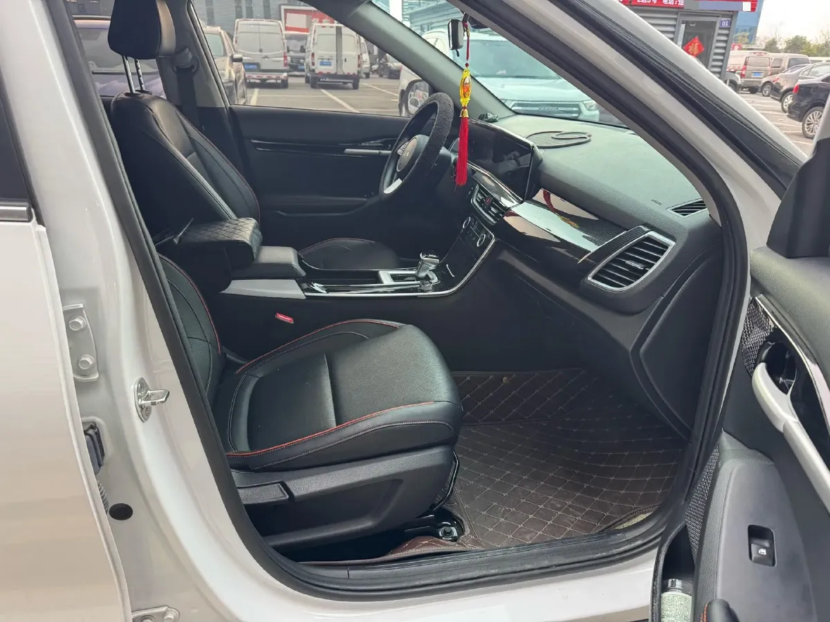 2023 Kia Seltos 1.5L 115HP L4 CVT,autocango,china used car exporter,china ev exporter,chinese used car exporter,chinese used ev exporter