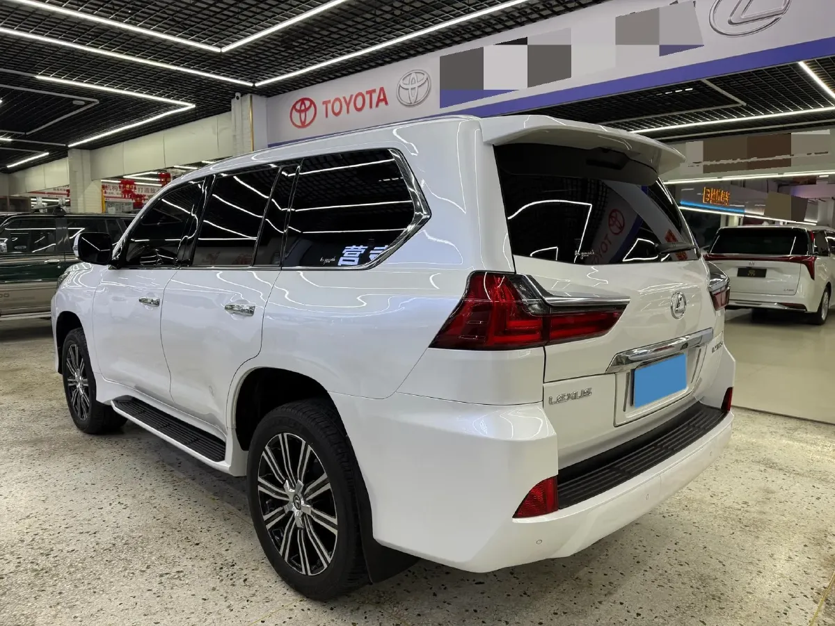 2017 Lexus LX 5.7L 367HP V8 8AT,autocango,china used car exporter,china ev exporter,chinese used car exporter,chinese used ev exporter