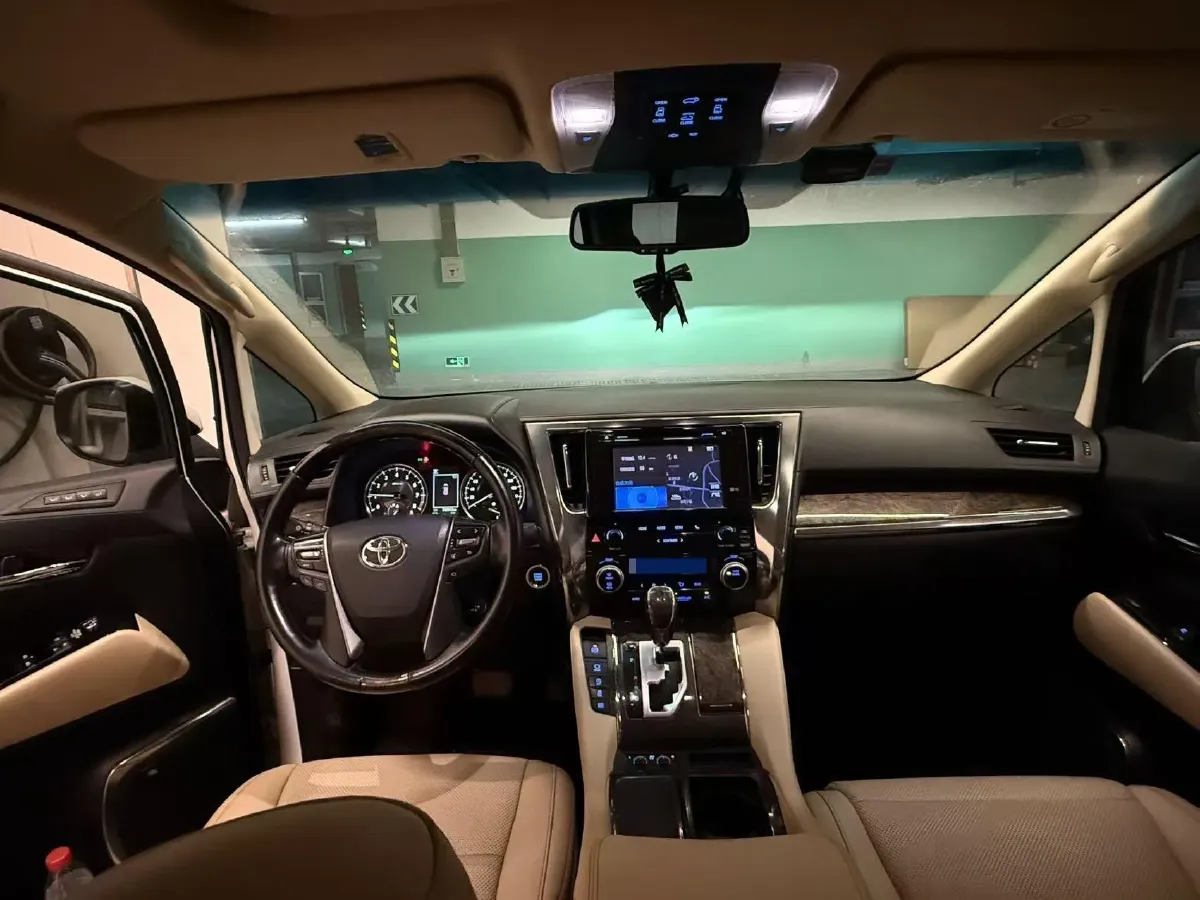 2018 Toyota Alphard 3.5L 301HP V6 8AT,autocango,china used car exporter,china ev exporter,chinese used car exporter,chinese used ev exporter