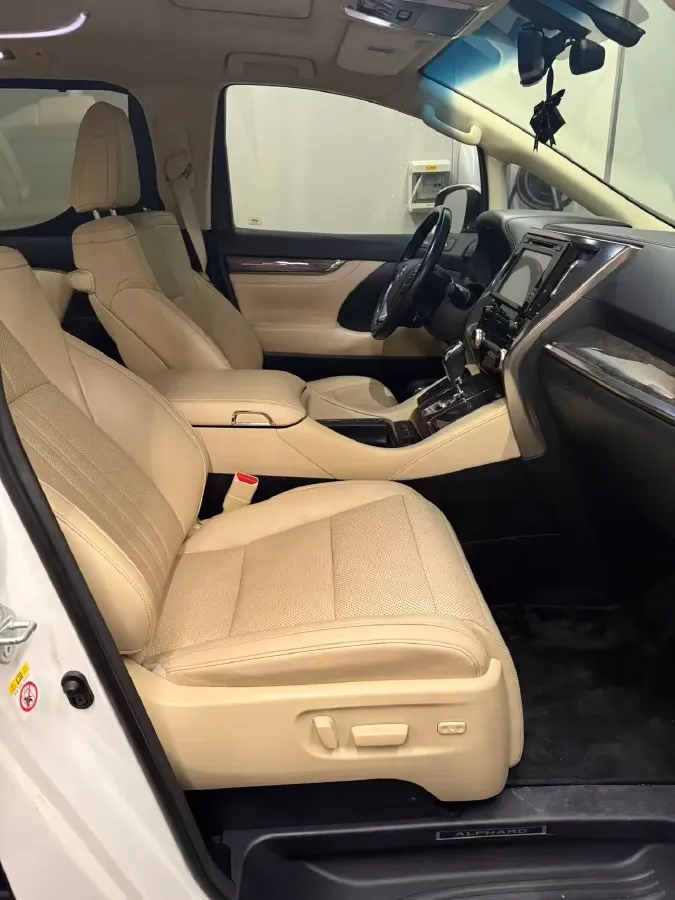 2018 Toyota Alphard 3.5L 301HP V6 8AT,autocango,china used car exporter,china ev exporter,chinese used car exporter,chinese used ev exporter