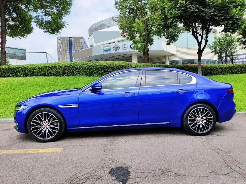 2020 Jaguar XEL 2.0T 200HP L4 8AT,autocango,china used car exporter,china ev exporter,chinese used car exporter,chinese used ev exporter