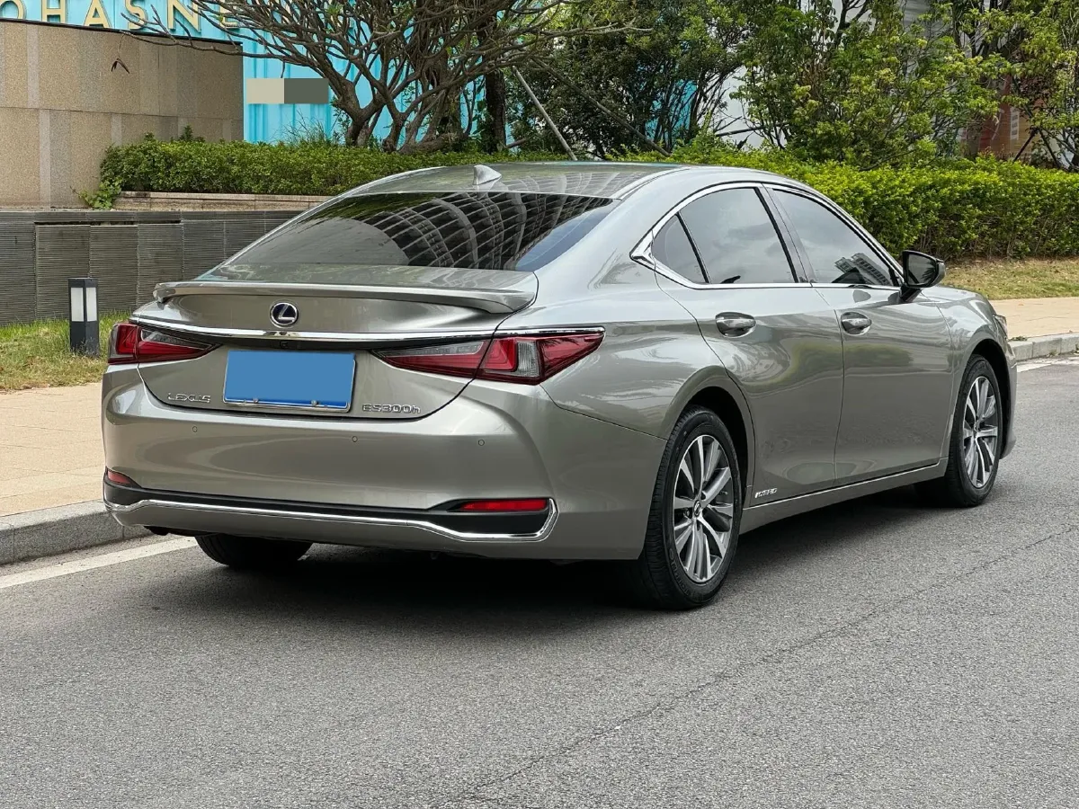 2020 Lexus ES 2.5L 178HP L4 E-CVT Hybrid,autocango,china used car exporter,china ev exporter,chinese used car exporter,chinese used ev exporter