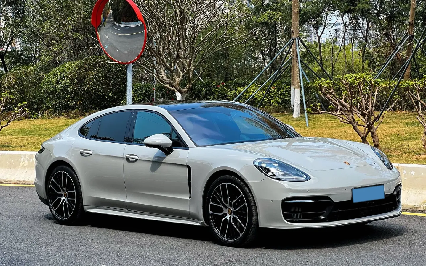 2023 Porsche Panamera 2.9T 330HP V6 8DCT,autocango,china used car exporter,china ev exporter,chinese used car exporter,chinese used ev exporter