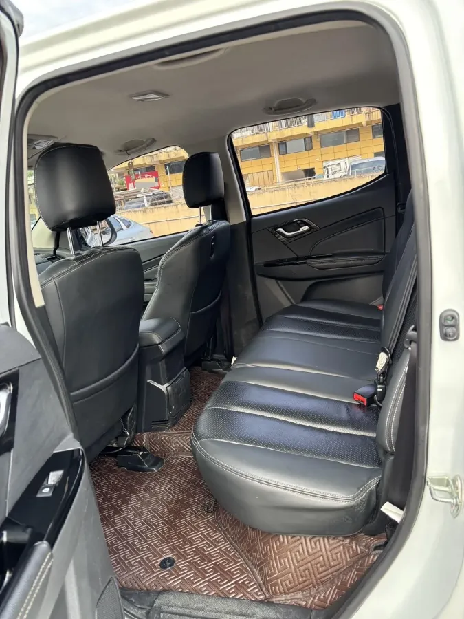 2019 Isuzu LingTuo 2.5T 129HP L4 6AT,autocango,china used car exporter,china ev exporter,chinese used car exporter,chinese used ev exporter