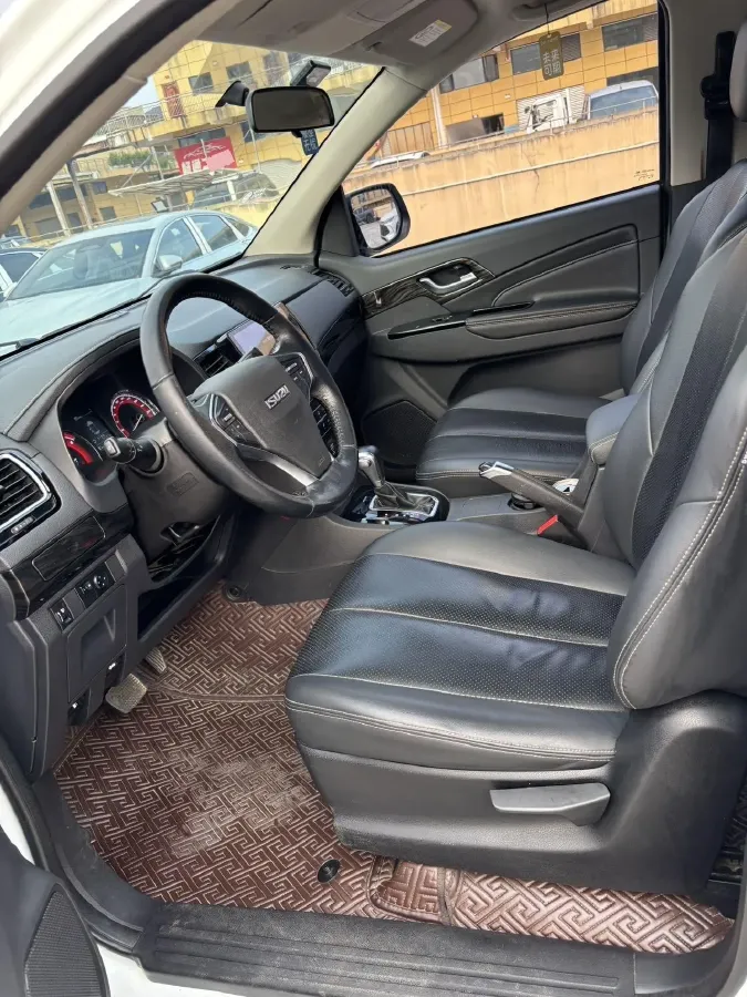2019 Isuzu LingTuo 2.5T 129HP L4 6AT,autocango,china used car exporter,china ev exporter,chinese used car exporter,chinese used ev exporter