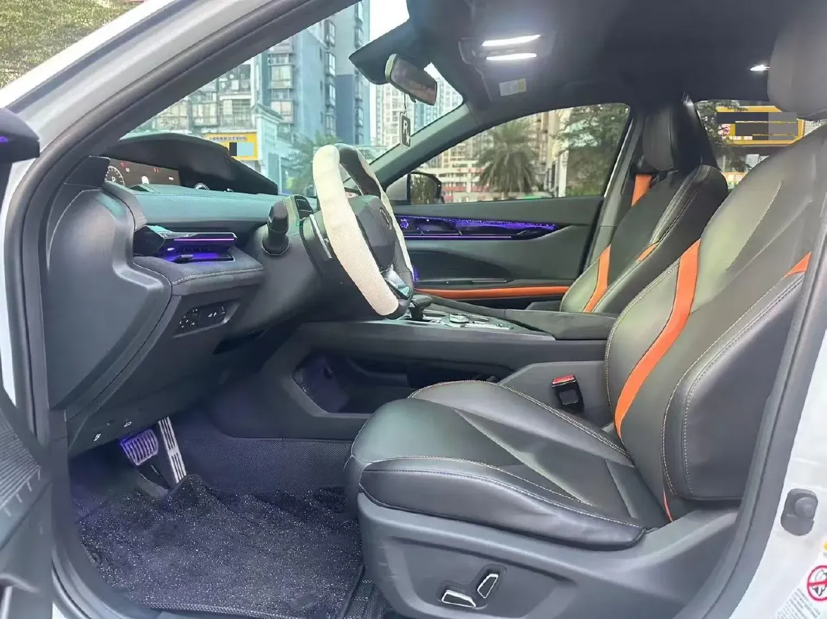 2022 ChangAn UNI-V 1.5T 188HP L4 7DCT,autocango,china used car exporter,china ev exporter,chinese used car exporter,chinese used ev exporter